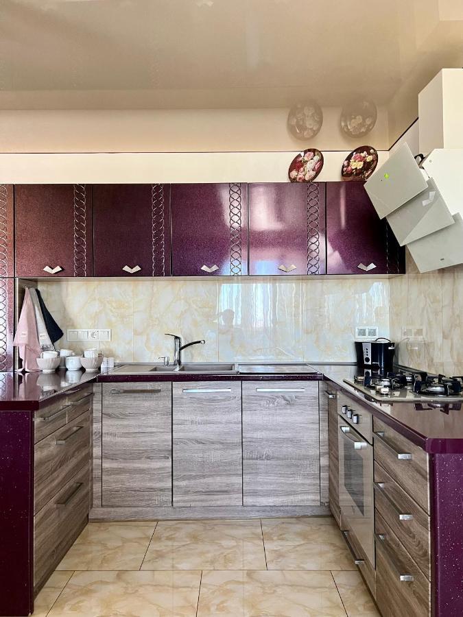 Apartment Relax. просторі та затишні *